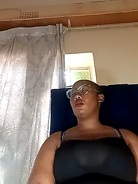 NippleMilkXx live sex cam