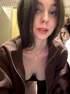 MilaBee live sex cam