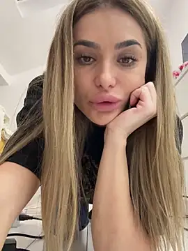 KaseyQuinn_ live sex cam