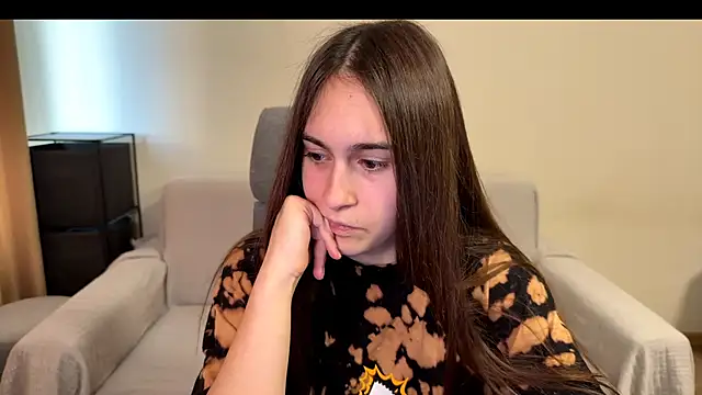 AliceKolltt's Stripchat show and profile