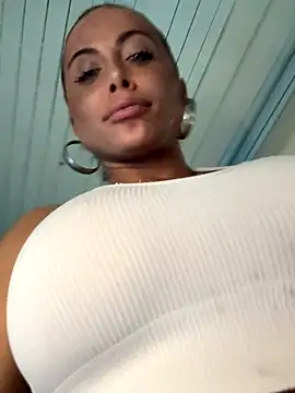 TamaraSavage live sex cam