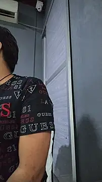 lans_howl live sex cam