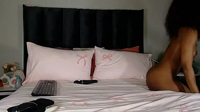 FRUITOFEDEN01 live sex cam