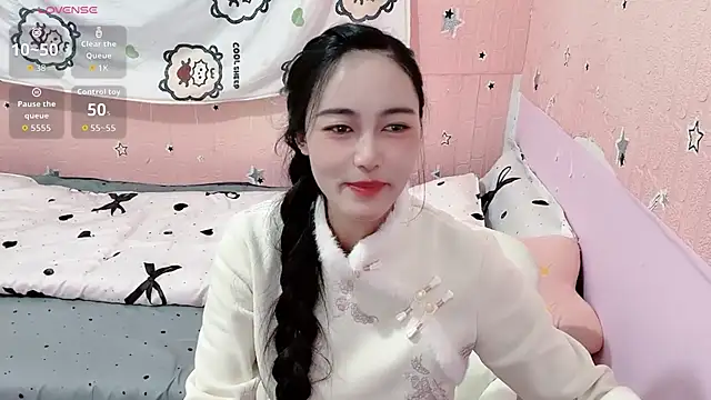 U-Ukitten live sex cam