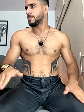 Maximiliano_ford live sex cam