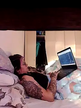 Shadow_Secret live sex cam