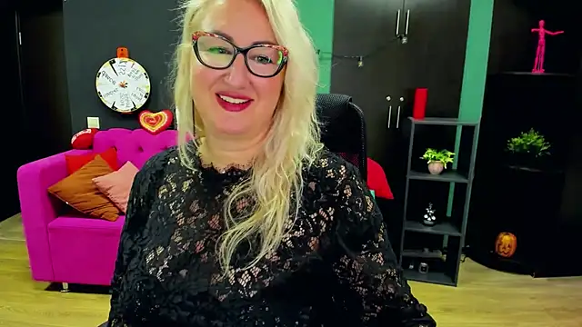 ChristyBrooks live sex cam