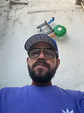 rich0431 live sex cam