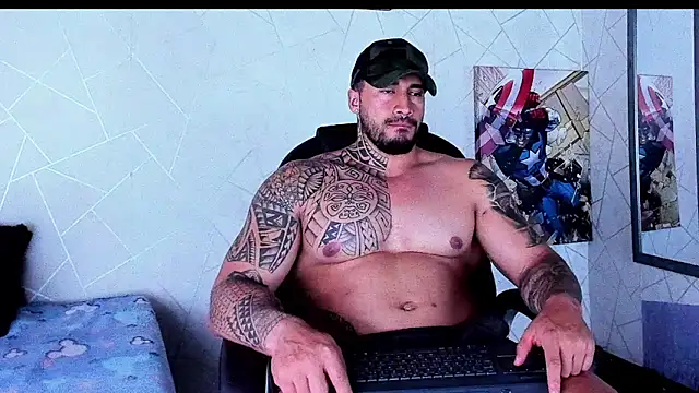 Cristian_Walker live sex cam