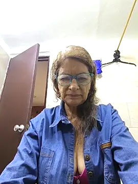 MaryeLunna live sex cam