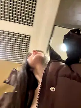 MilaBee live sex cam