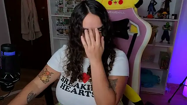 Sweet_sully__ live sex cam