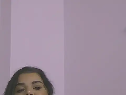 BustyMadison's Stripchat show and profile