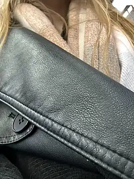 Sunny___Bunny live sex cam