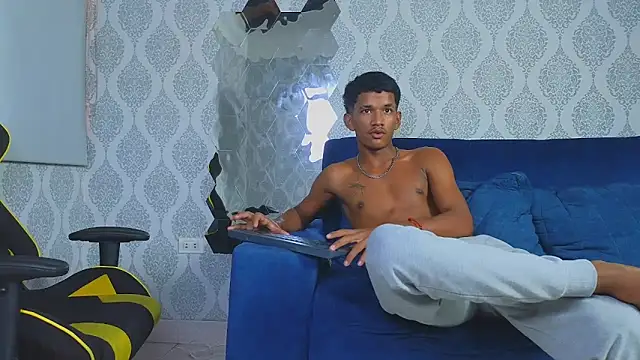 Boy_savoy live sex cam