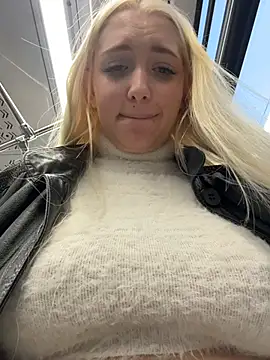 Milkyy_wway live sex cam