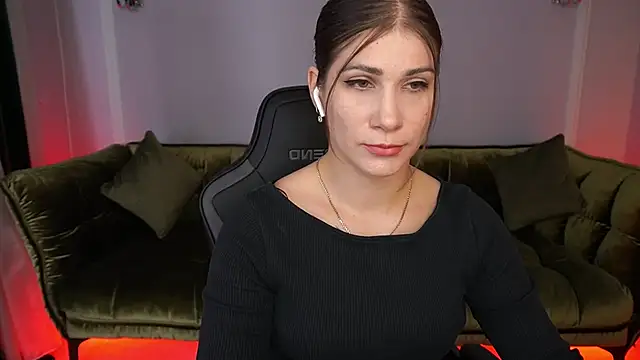 CassandraGood's Stripchat show and profile