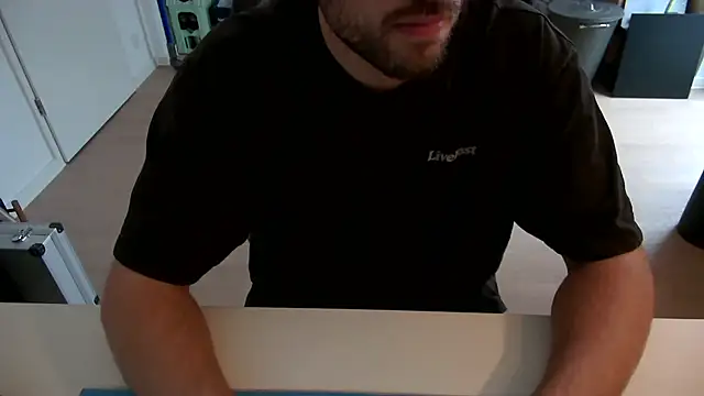 taallguyy_196 live sex cam