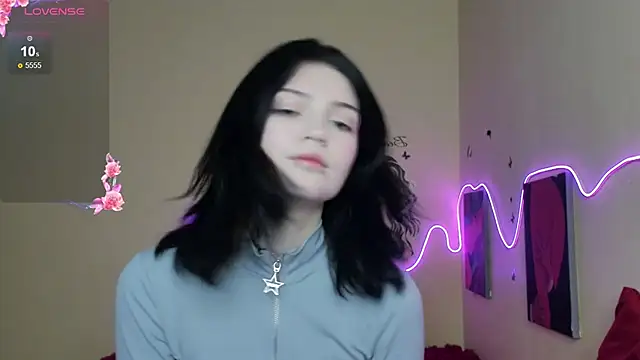 EmmaDarkk live sex cam