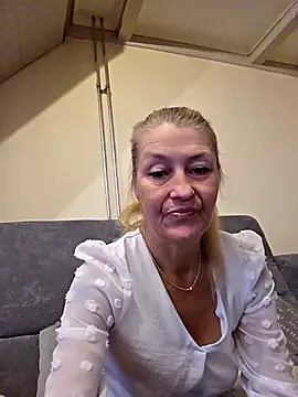 lisalustjouw live sex cam