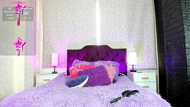 Zamara_Kleii live sex cam