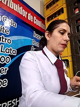 Alysson-- live sex cam