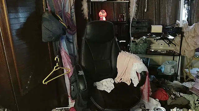 Ombeline1 live sex cam