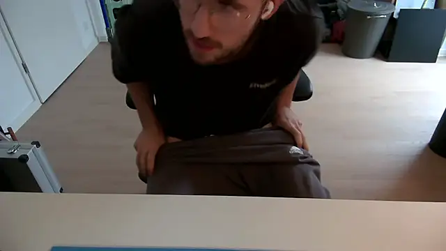 taallguyy_196 live sex cam