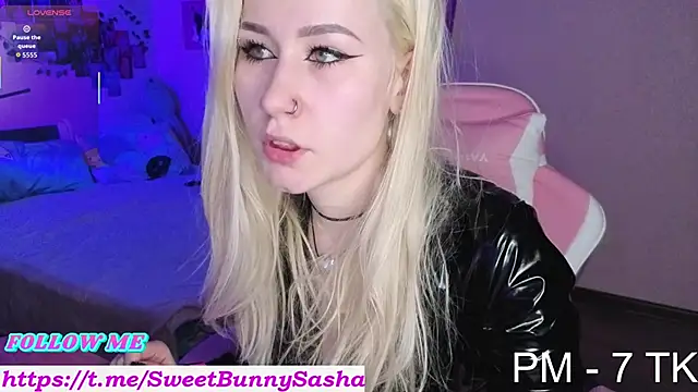 Bunny__of_love live sex cam