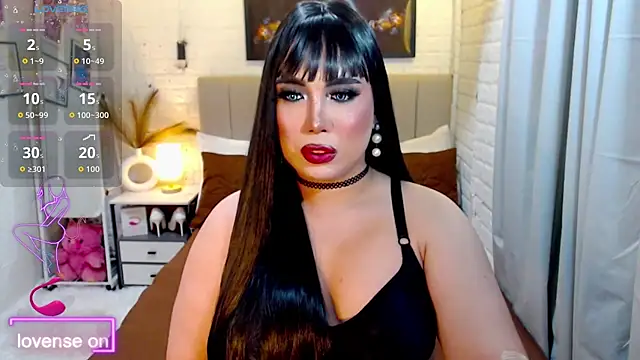 SUPERHORNY101 live sex cam