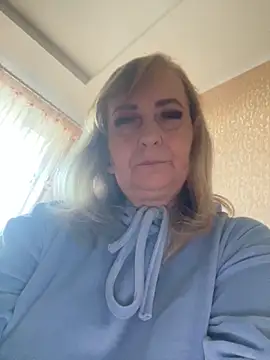 Irina2909@xh live sex cam