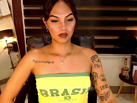 SarahAmber live sex cam