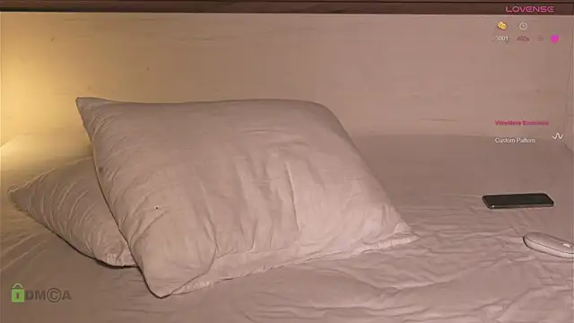 Hit-girl- live sex cam