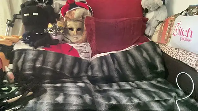 EroticVenetian live sex cam