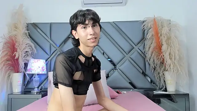 Milan_LewisS live sex cam