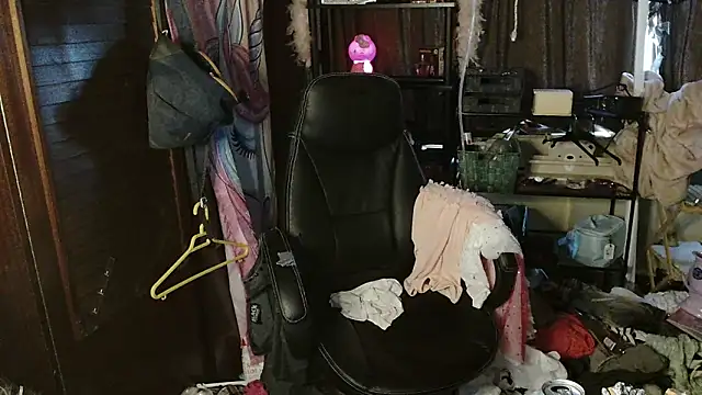 Ombeline1 live sex cam