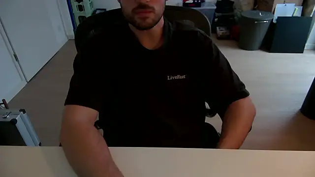 taallguyy_196 live sex cam