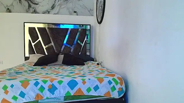 TWINKS_FRIENDS live sex cam