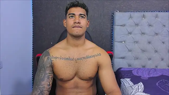 luigi_hot_ live sex cam