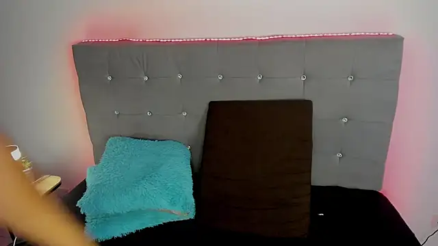 ander_montoyaa live sex cam