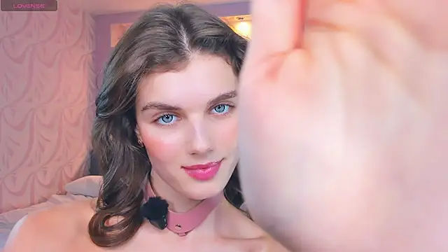 FloraDobb live sex cam