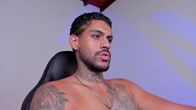 LuigiVitale_1 live sex cam