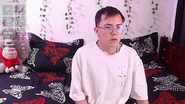 Tina_4_Charlie live sex cam