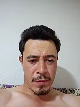 Paploesco026 live sex cam