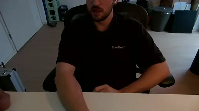 taallguyy_196 live sex cam