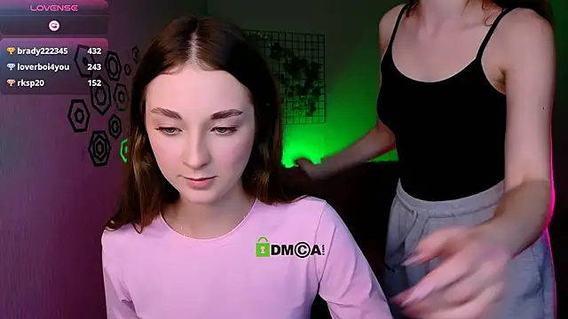 nekky_mouse live sex cam