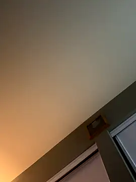 SmokeyKnight live sex cam