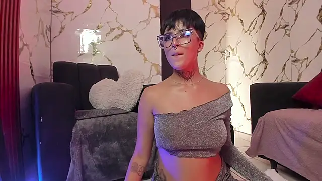 Rebeka-baker live sex cam
