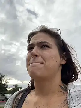 SafeinouterSpace live sex cam