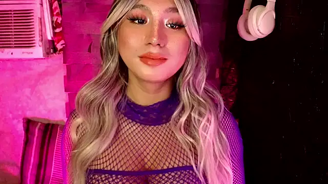 HoresCOCKLUCY live sex cam